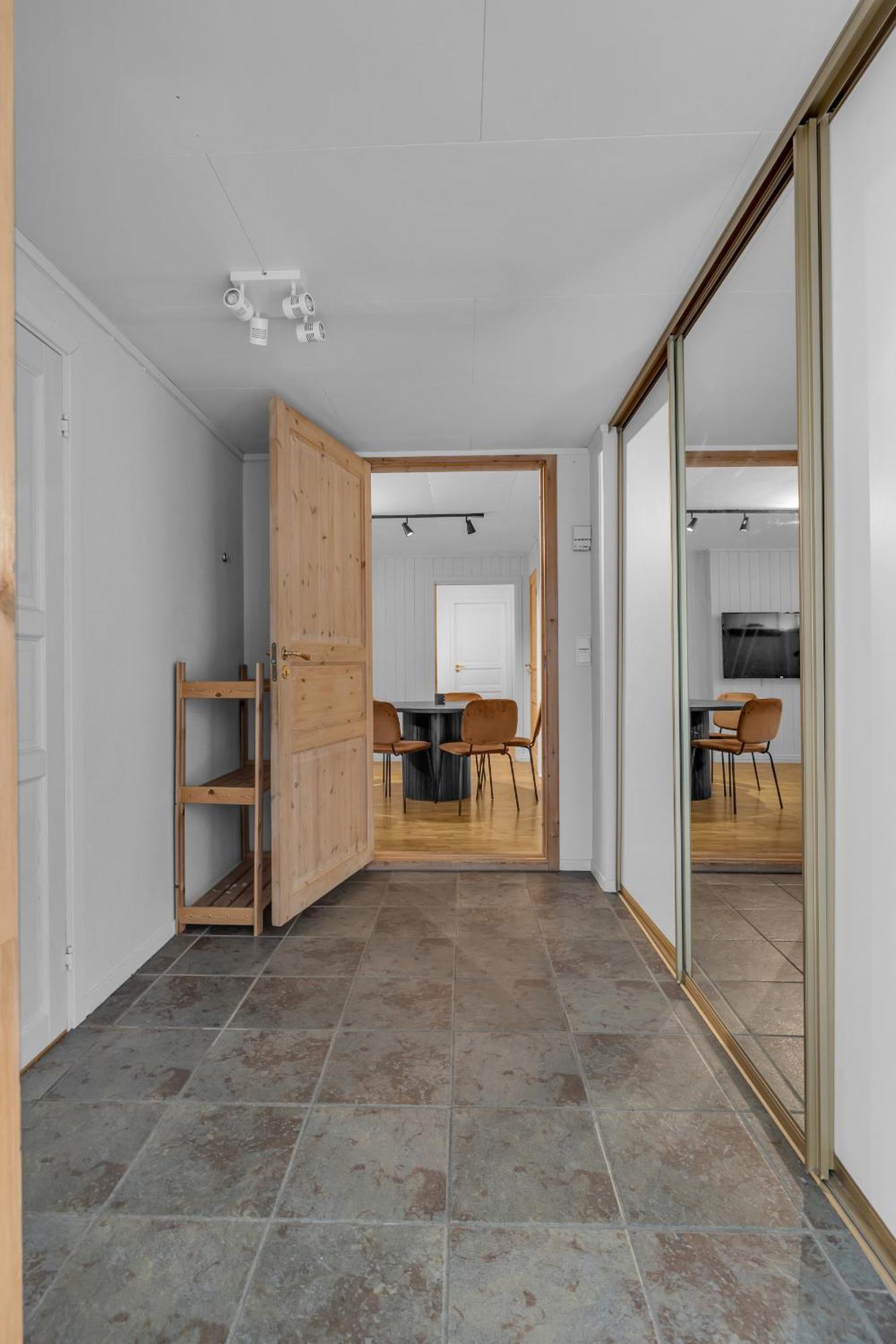Central Large Modern House With A View Tromsø Exterior foto